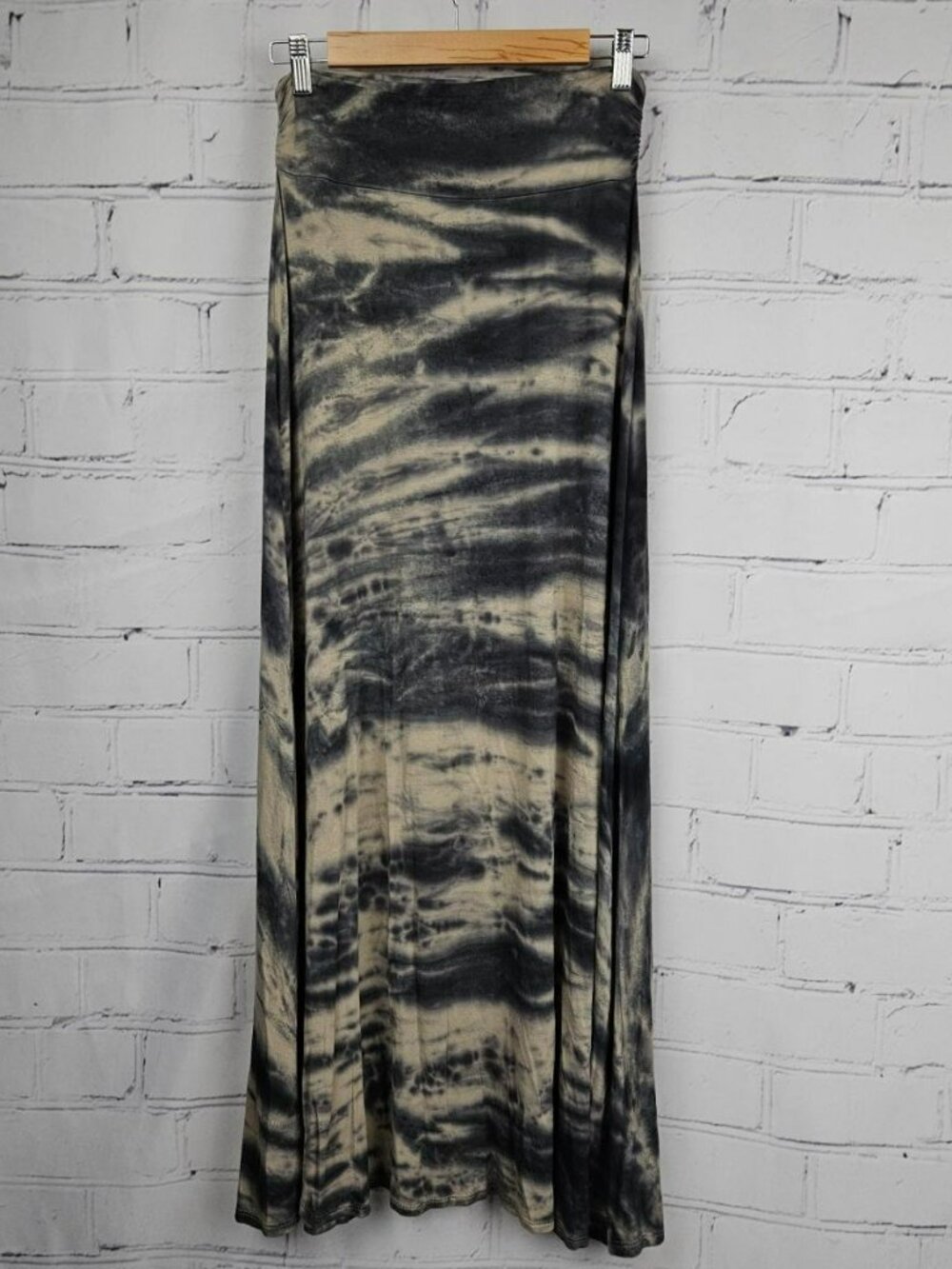 Boho Tie-Dye Maxi Skirt Womens M Stretch Rayon Spandex Beachy Comfort Festival - Picture 1 of 9